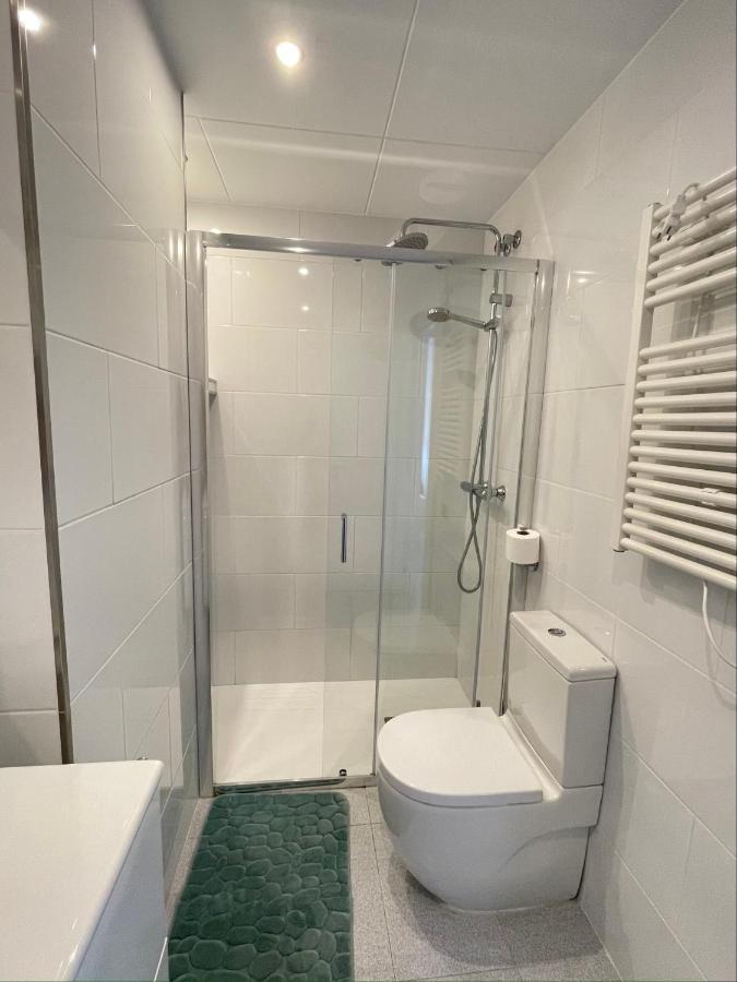 Acogedor Y Centrico Apartamento A 1' De La Playa Roses Exterior foto